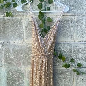 Long sequin Golden dress